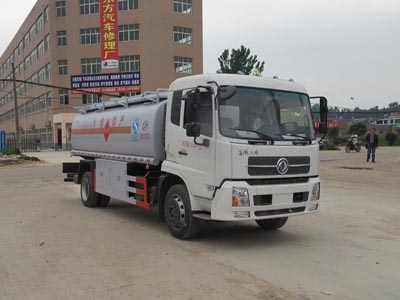 CLW5161GYYD5型运油车