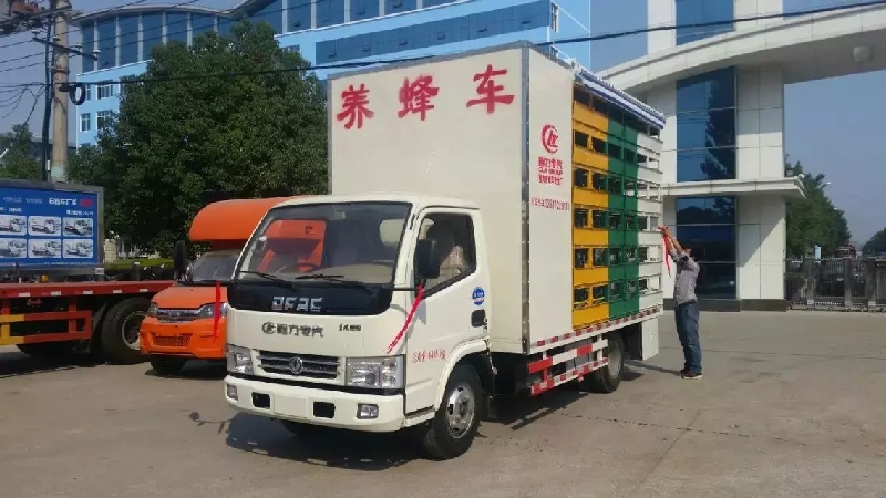 东风多利卡养蜂车（48箱）