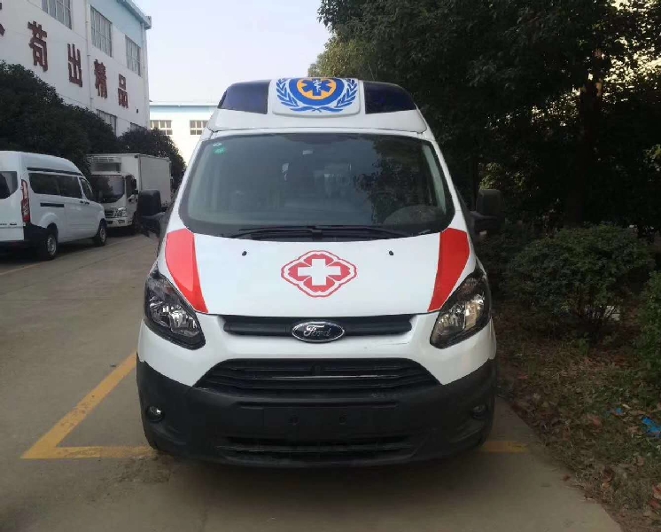 福特新全顺长轴运输型救护车