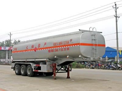 CLW9406GHY型化工液体运输半挂车