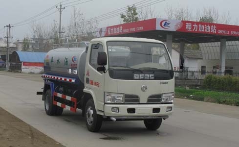 CLW5040GSSD4型洒水车