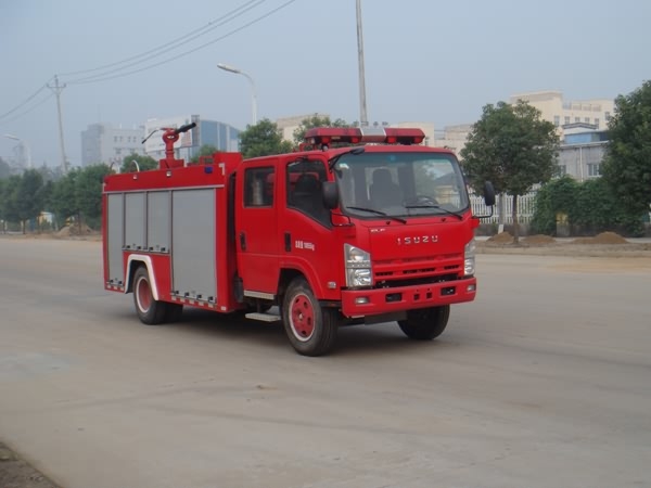 JDF5102GXFPM30型泡沫消防车